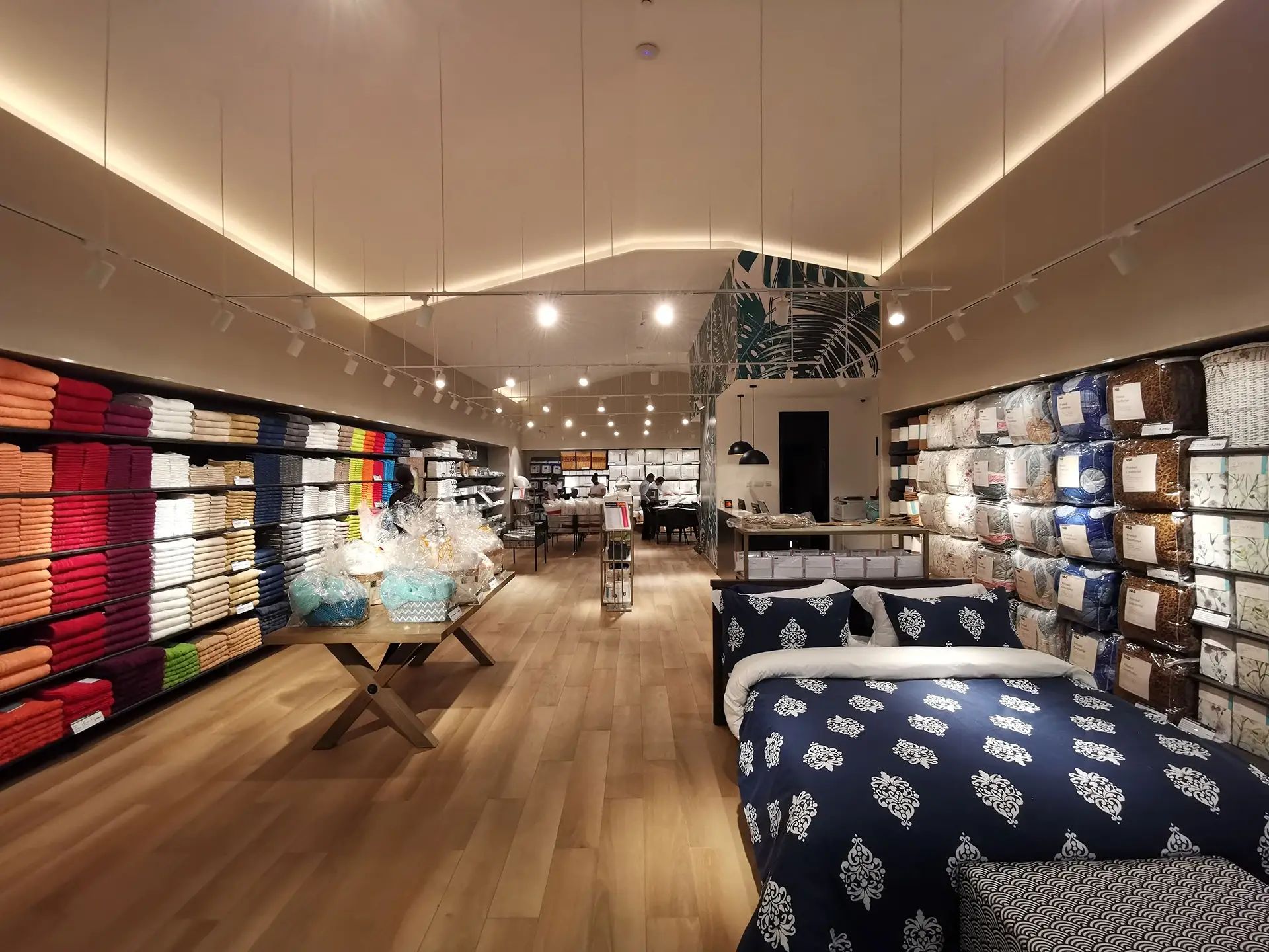 Home & Beyond Stores